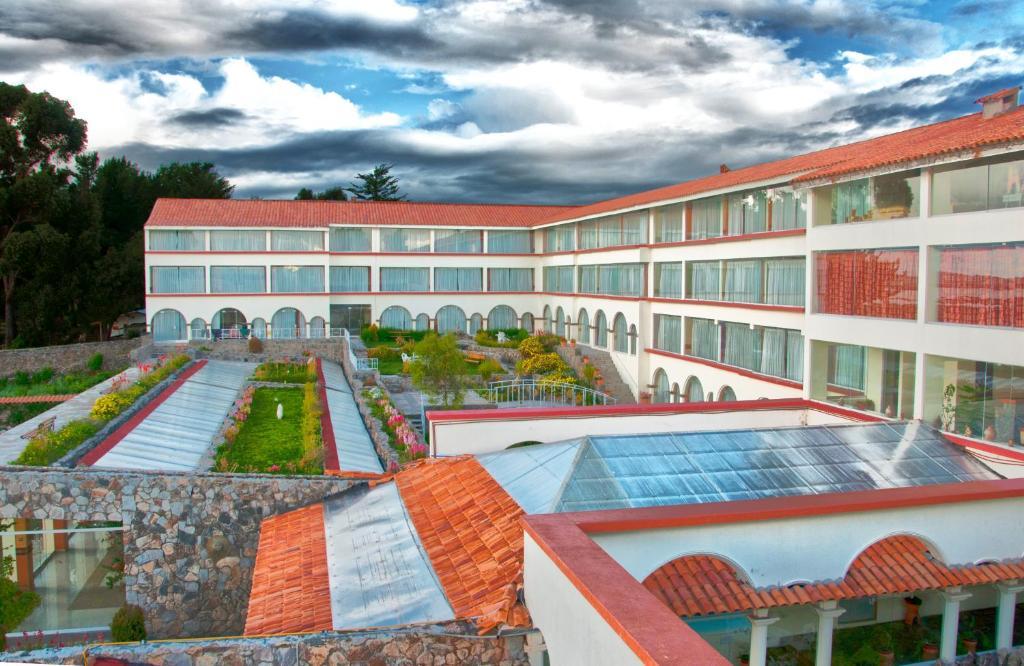 Taypikala Lago Hotel Puno Exterior photo